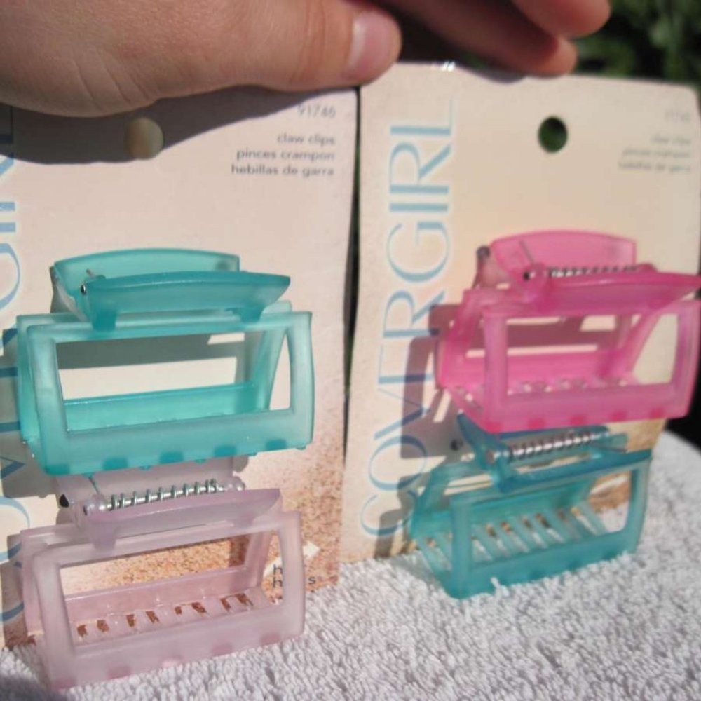 2 Covergirl Goody Marie Hair Claw Clips Plastic Jaw Thick Fix Blue Pink Purple